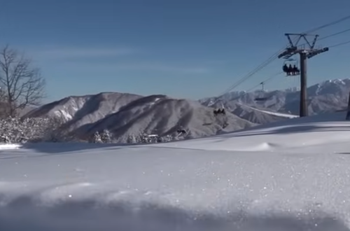 中国籍の女性　スキー場の禁止エリアを滑走し新雪に埋まり死亡