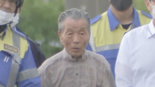 【埼玉】集団下校中の小学１年生の女の子　赤信号無視した８４歳老害の車にはねられ意識不明の重体…免許センター「認知機能に問題なし！！！」