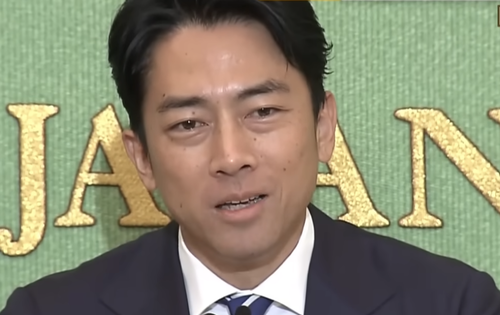 小泉進次郎「海外産ミネラルウオーターの購入をやめ、国産や水道水に変えれば家計の懐が温かくなる」